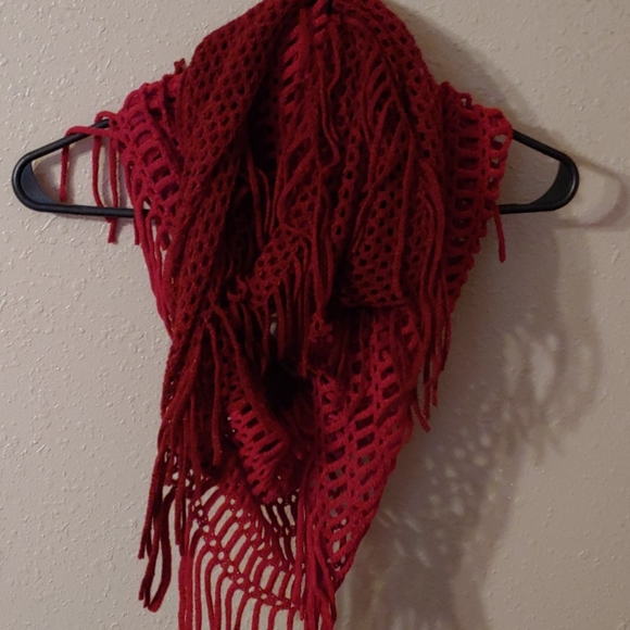 Fringed infinity scarf - Picture 2 of 3